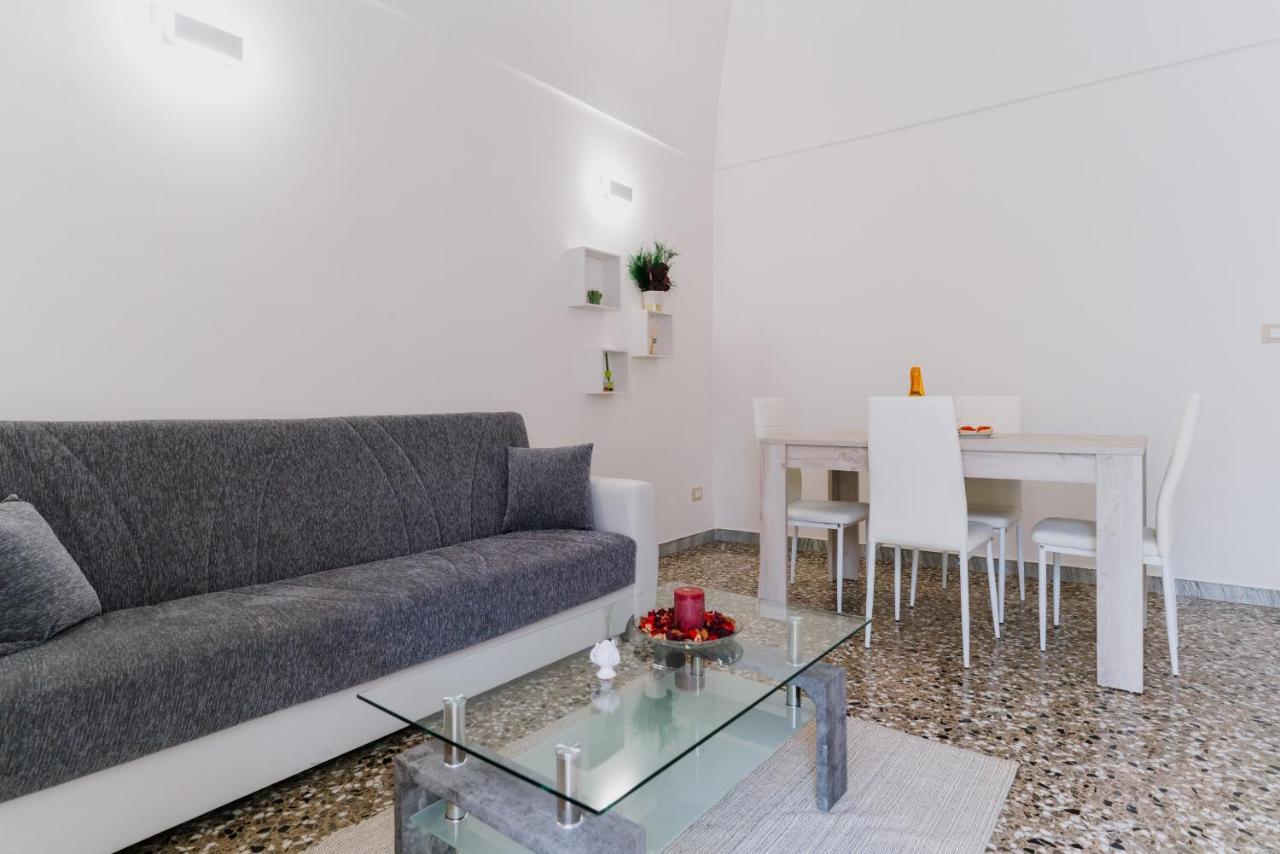 Palestro49 Holiday House Монополи Экстерьер фото